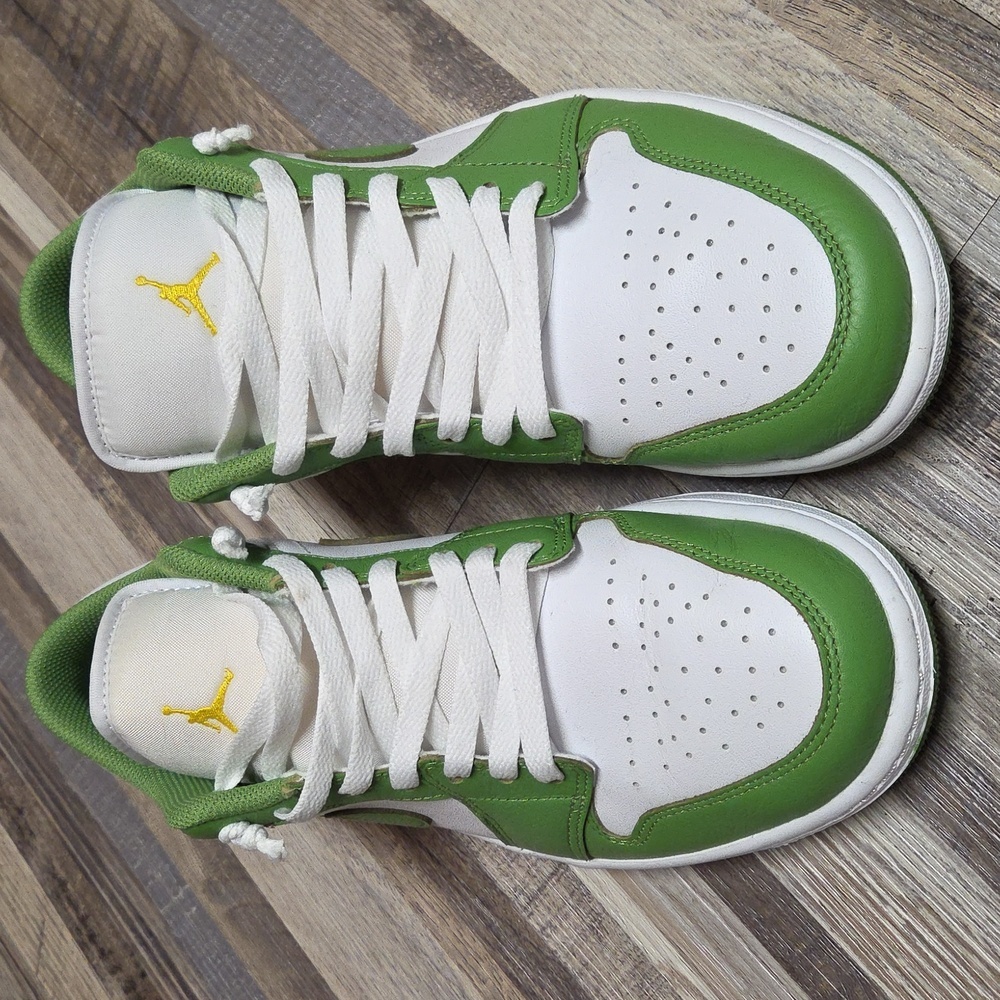 💯💥Nike Air Jordan 1 Low SE Green Chlorophyll HF4823-100 Men's Size 10 - Picture 2 of 5